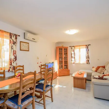 House Roses Prázdninový dům Medulin