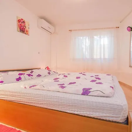 Vakantiehuis House Roses *